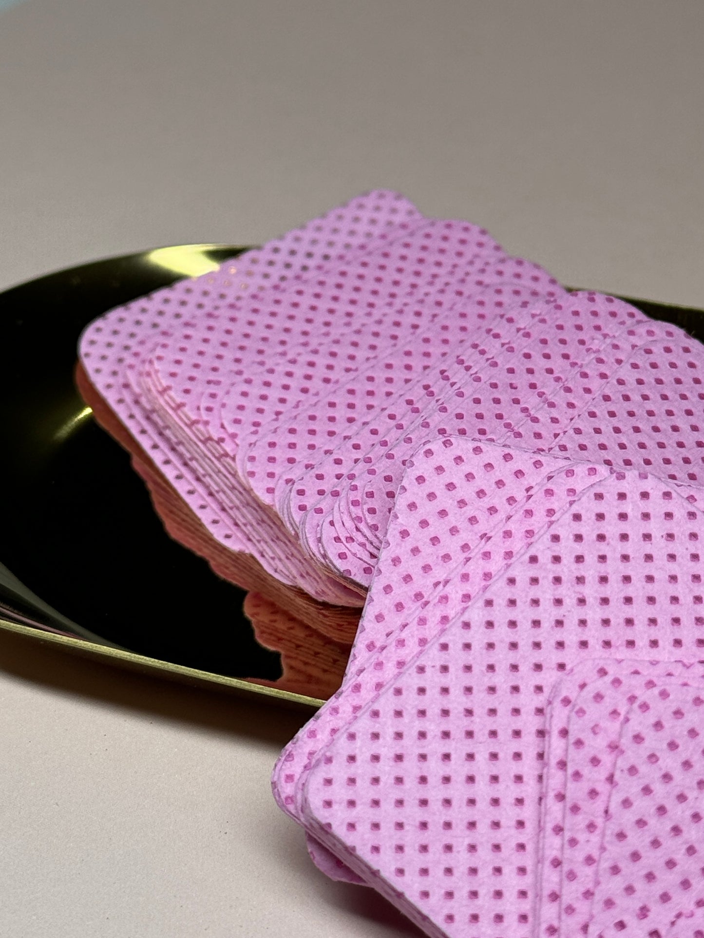 Lint free wipes- bleikar